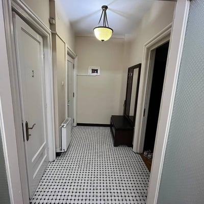 Rent of a comfortable 5-room apartment, 118 m², Old Center, Constanța, Romania